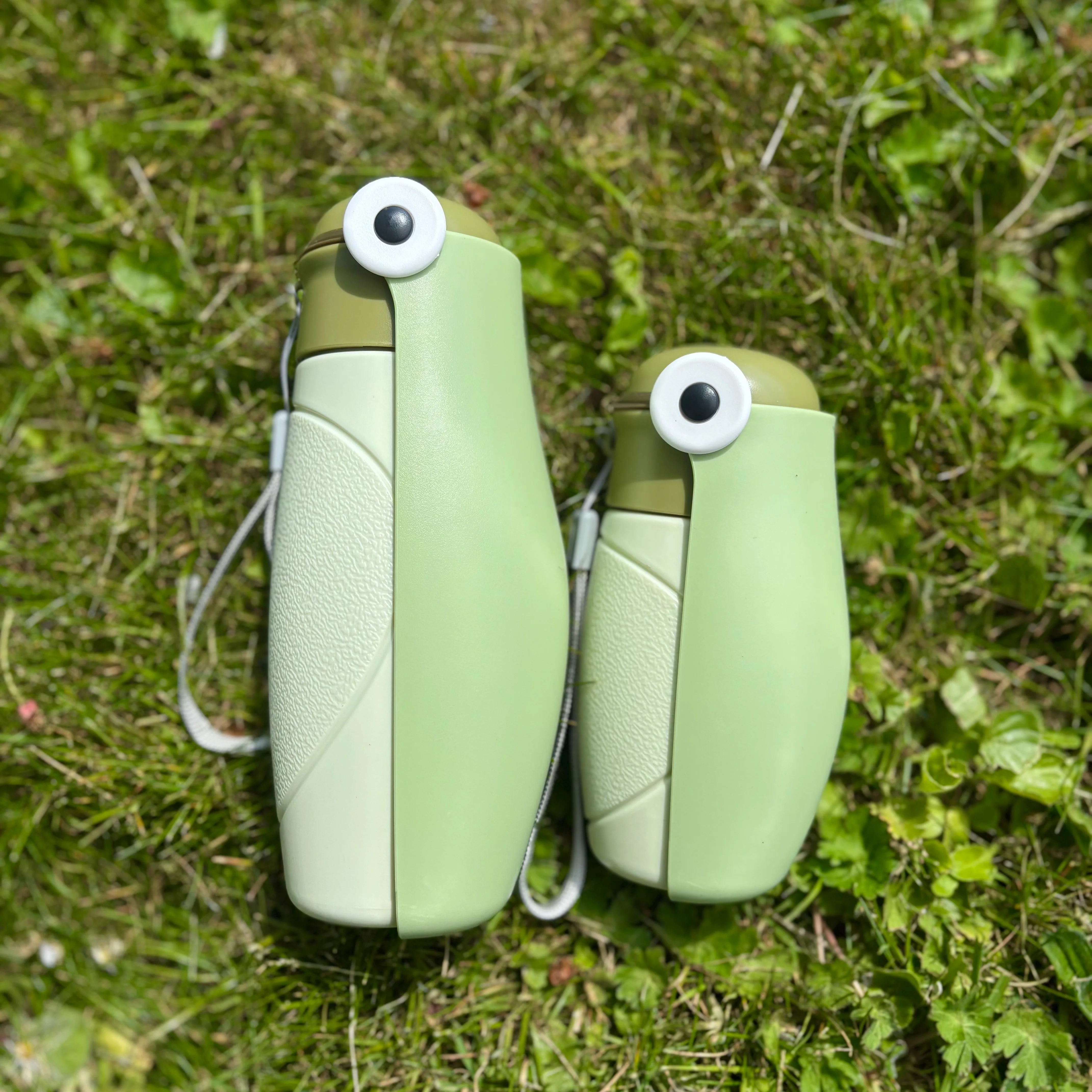 All-In-One Foldable Travel Dog Water Bottle - Image 4