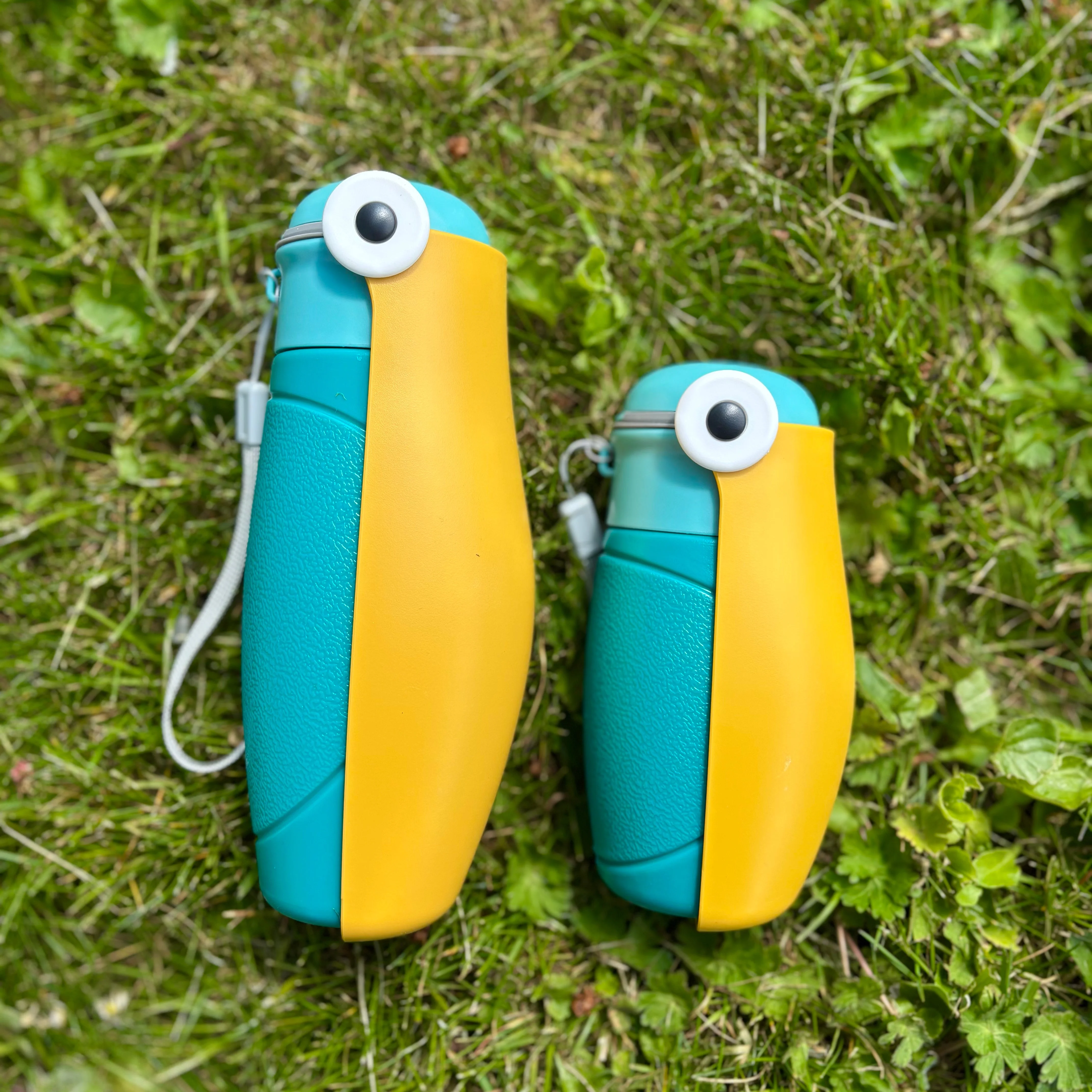 All-In-One Foldable Travel Dog Water Bottle - Image 6
