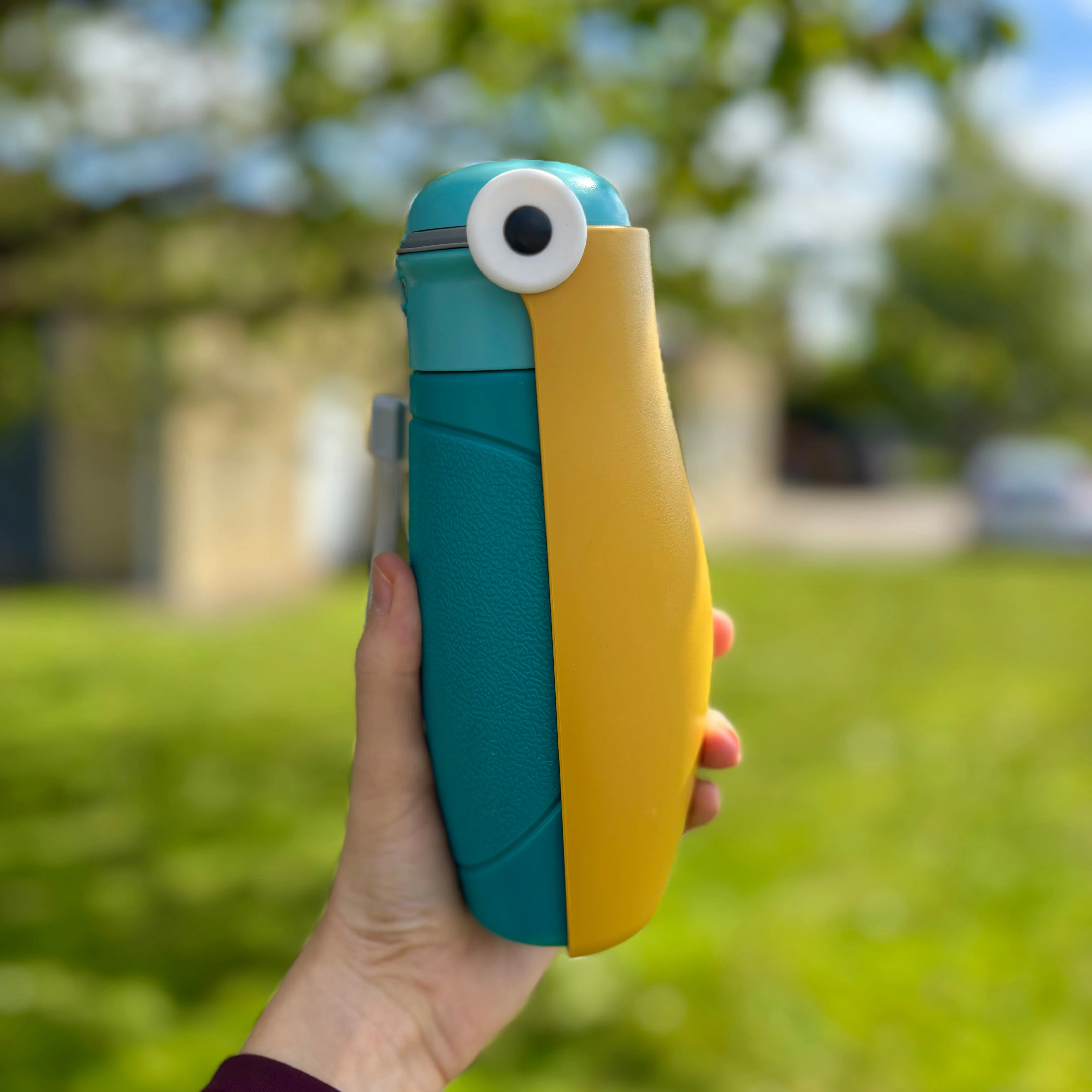 All-In-One Foldable Travel Dog Water Bottle - Image 7