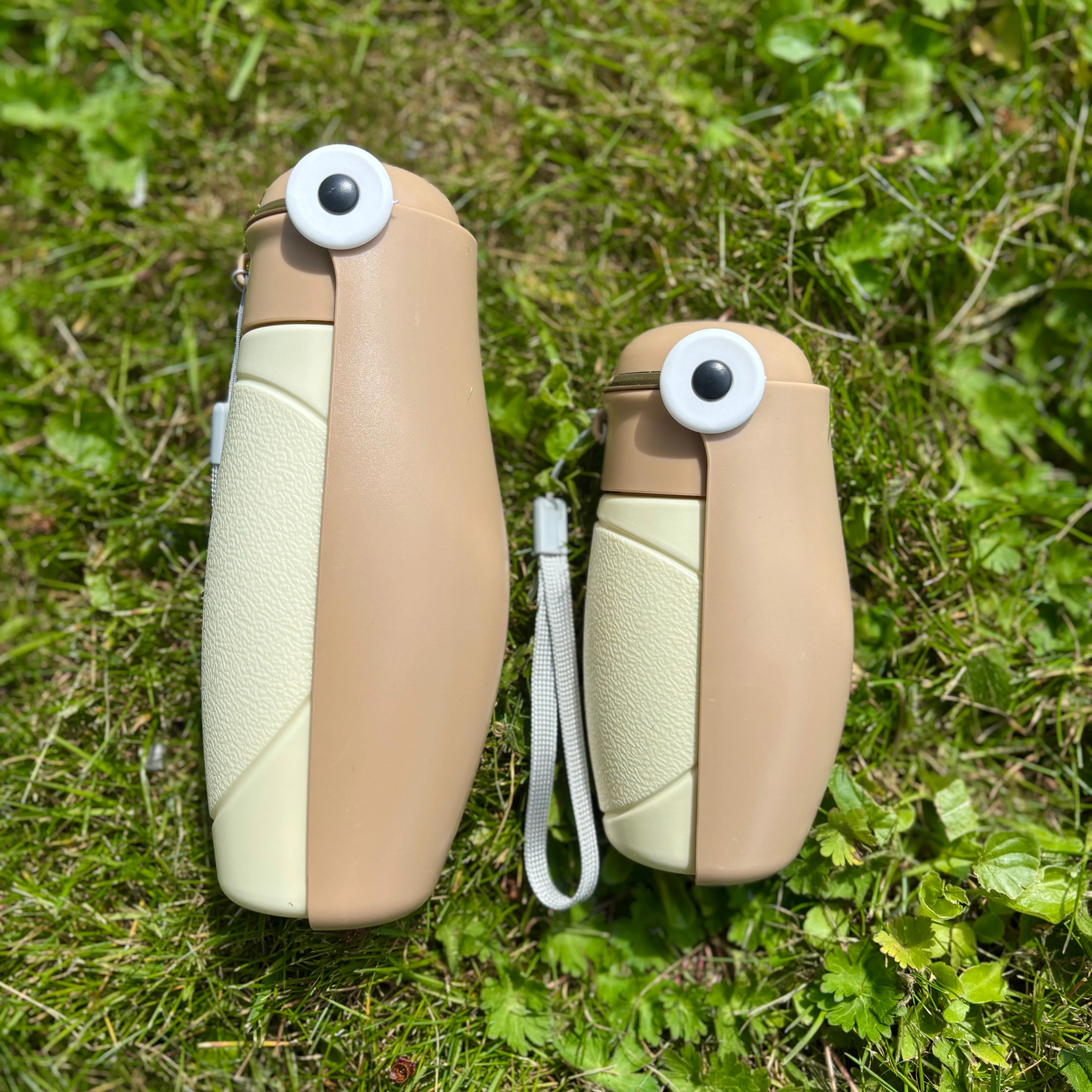 All-In-One Foldable Travel Dog Water Bottle - Image 9