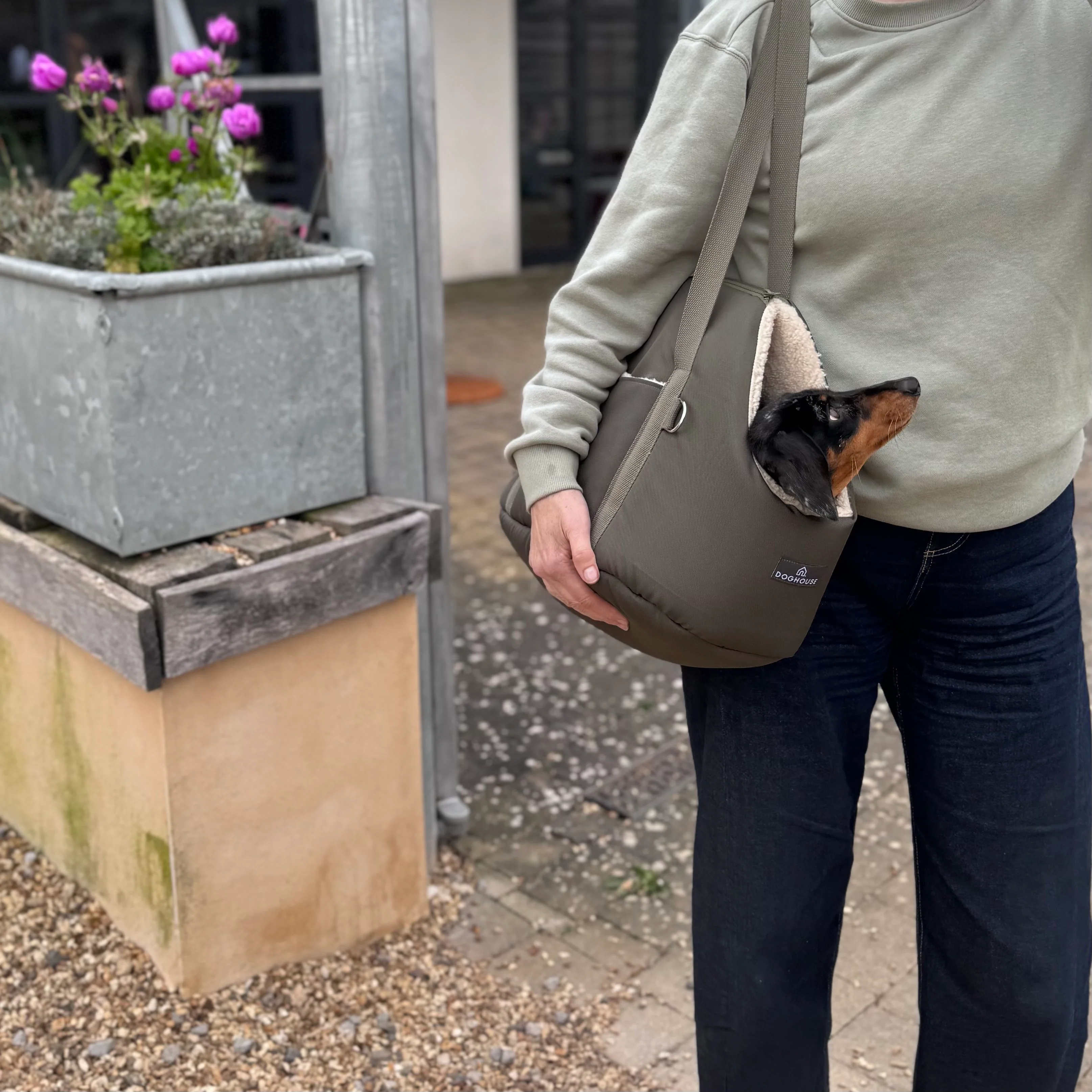 Doghouse British Made Luxury Dog Carrier - Image 10