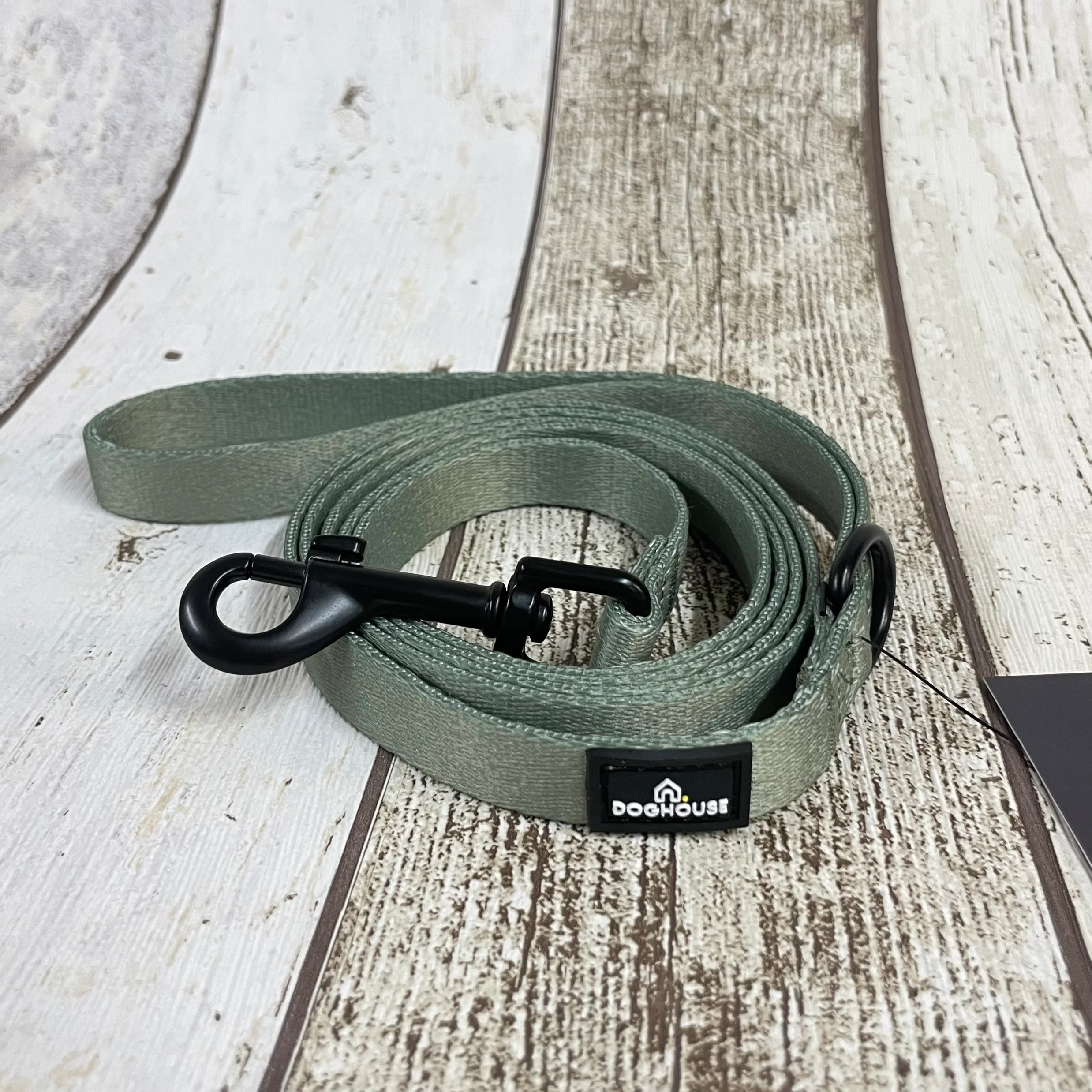 Doghouse Everyday Comfort Dog Lead in Olive Green
