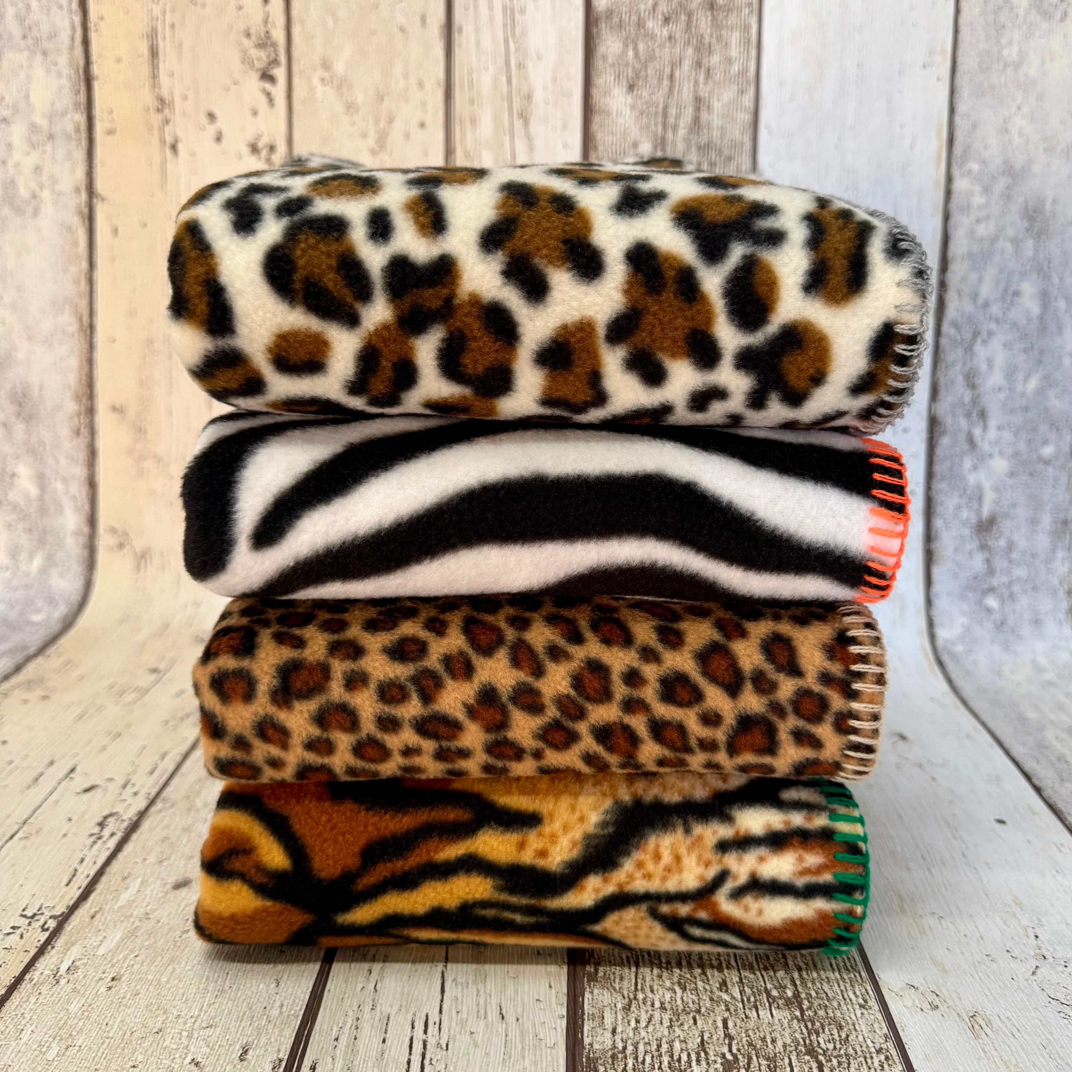 Doghouse Single Wild Blankets for Dogs