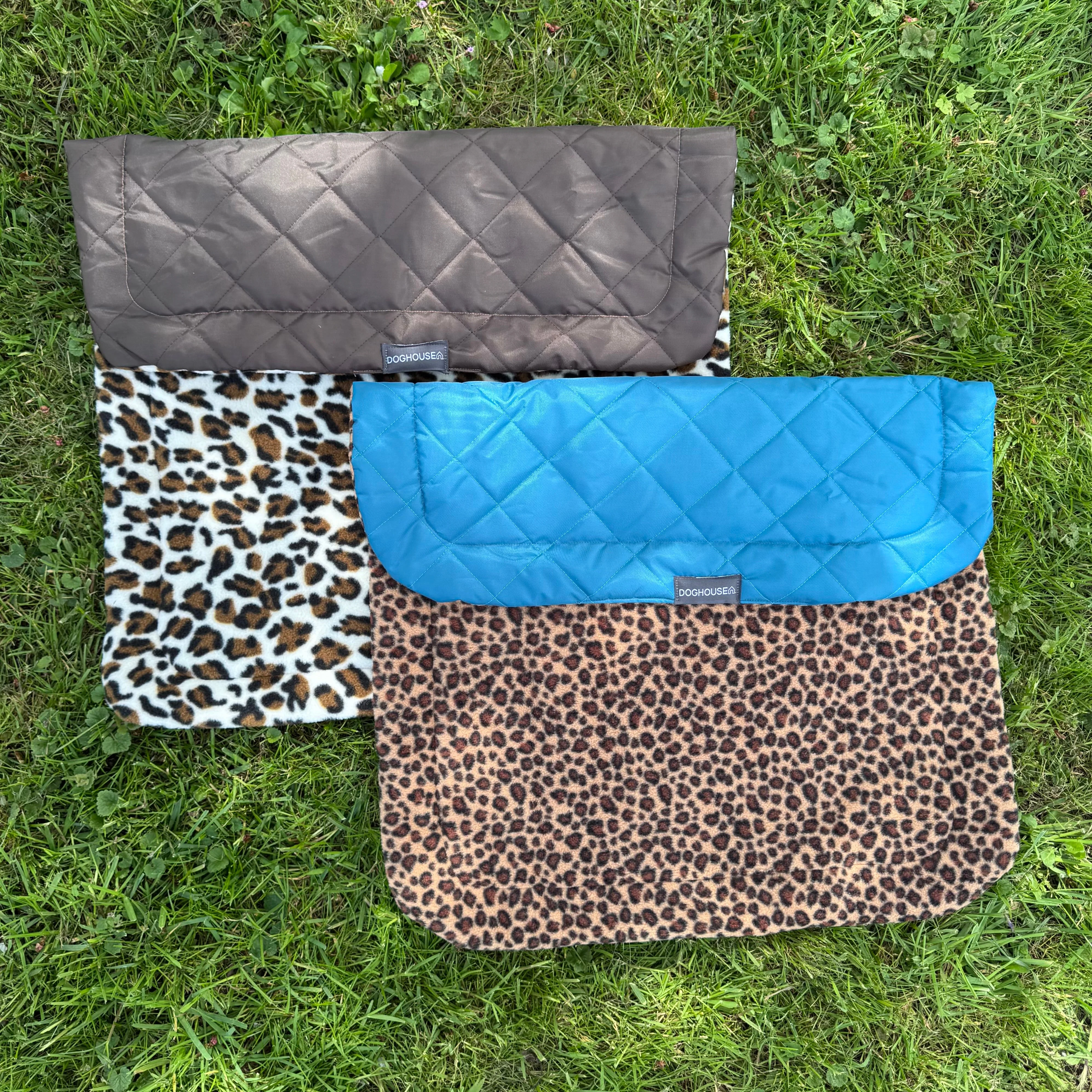 Doghouse Waterproof Pet Settle Mat - Image 5