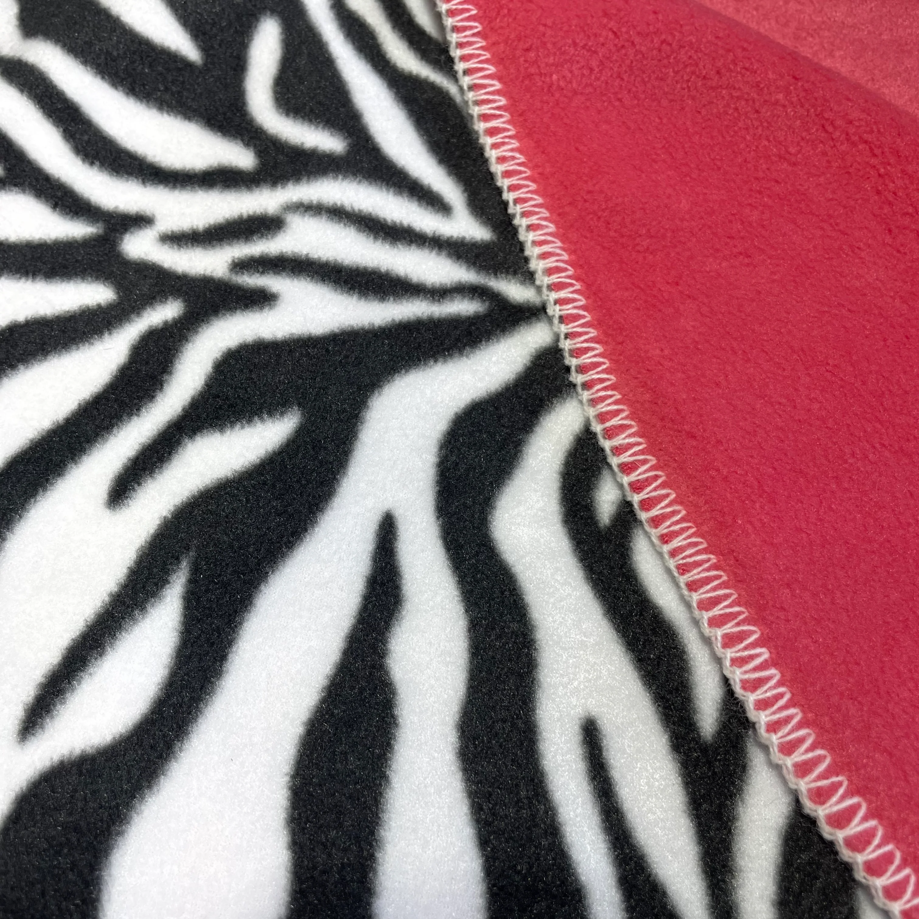 Doghouse Double Wild Blankets for Dogs - Image 5