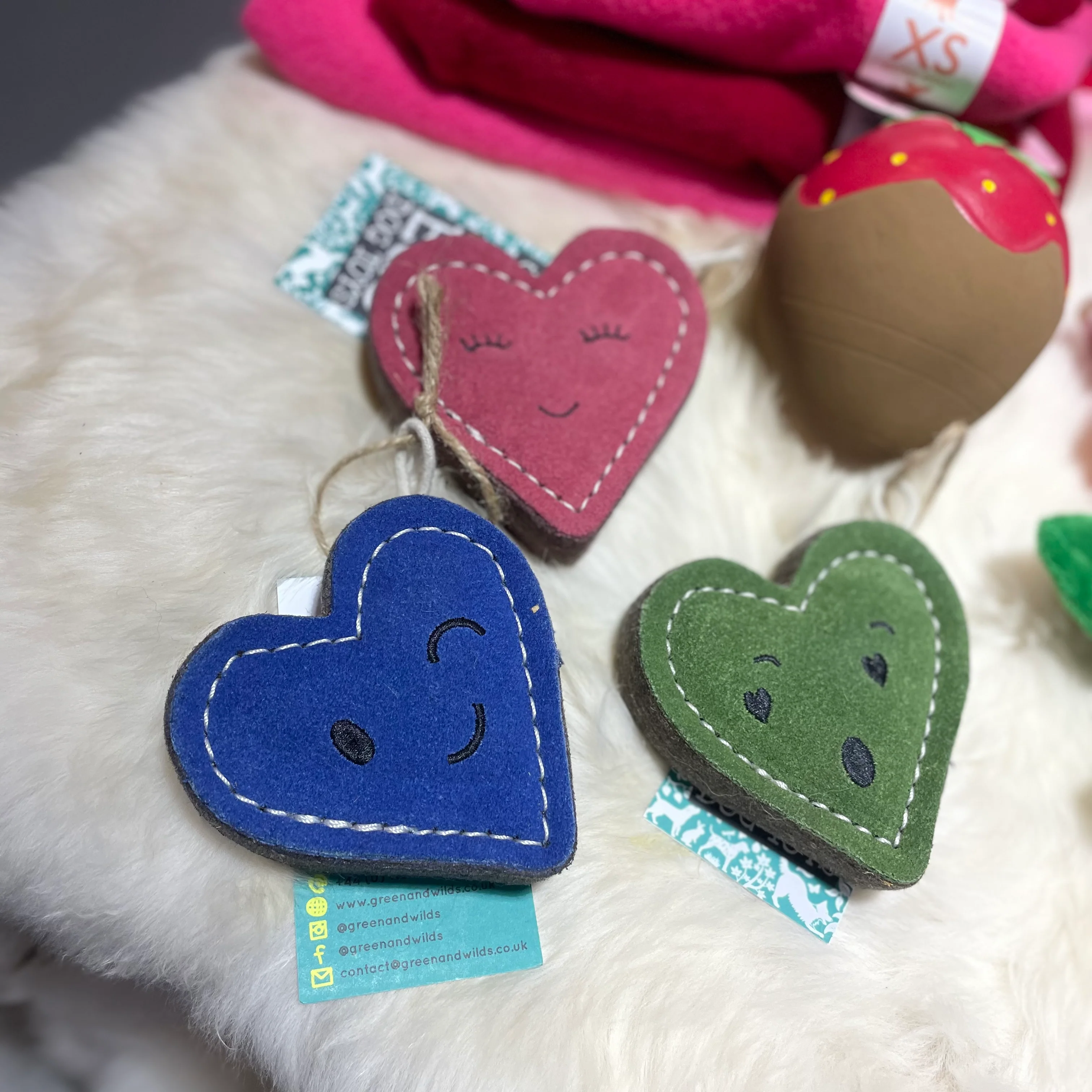 Green & Wilds Timmy Truelove Eco Dog Toy - Image 4