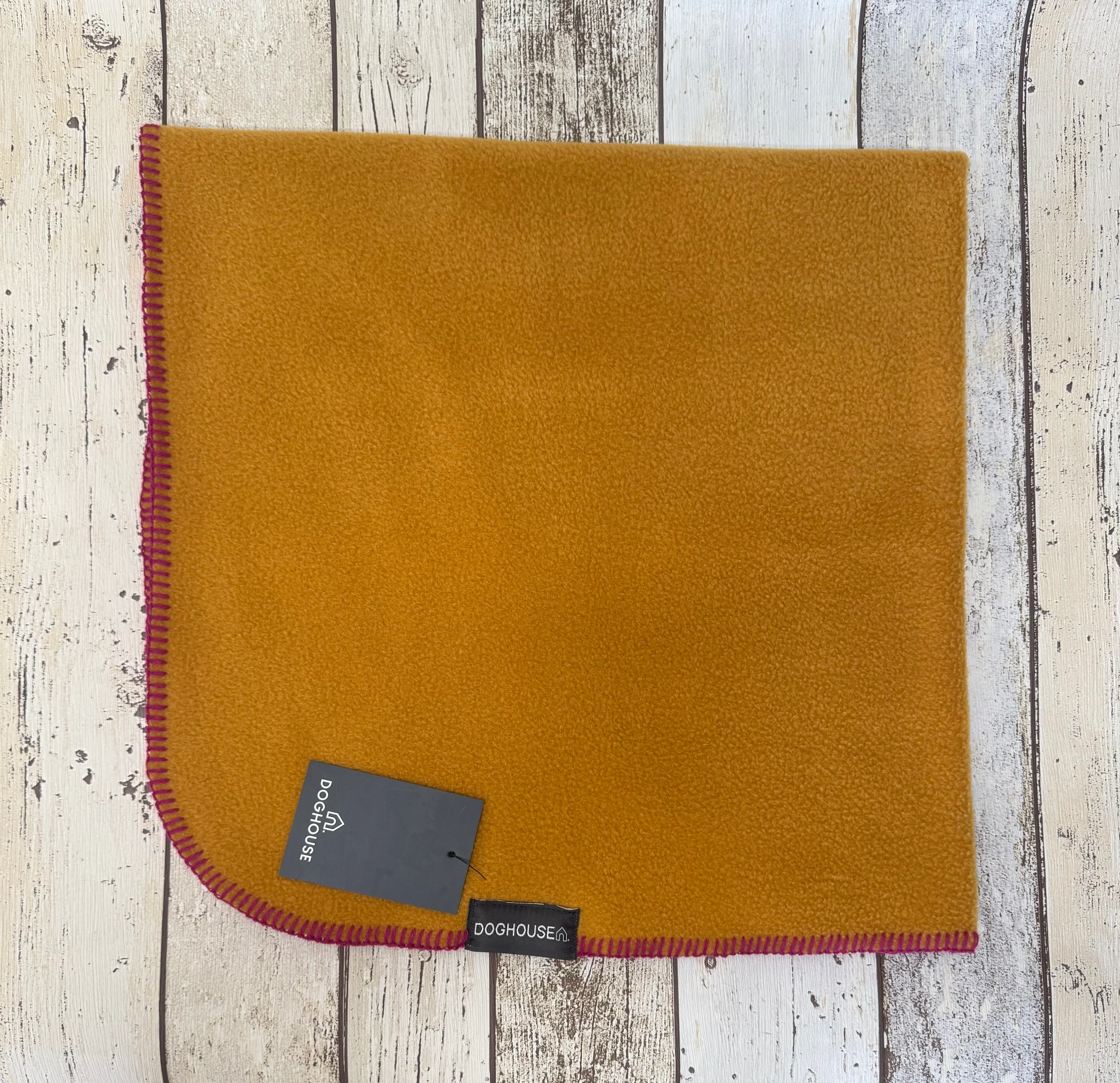 NEW Doghouse Single Stitched Blankets for Dogs - Image 9