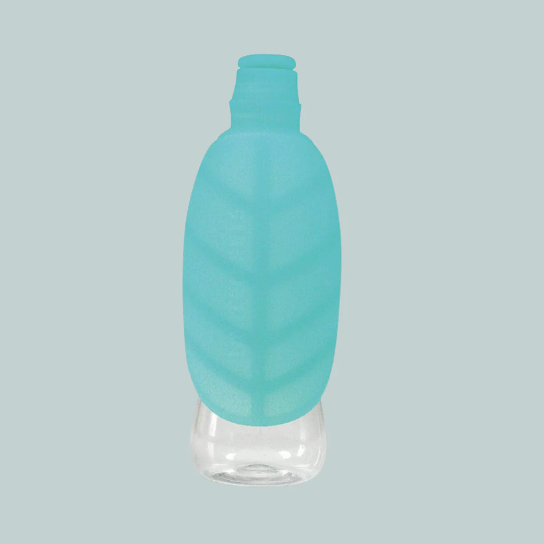 Universal Leaf Dog Water Bottle - Image 4