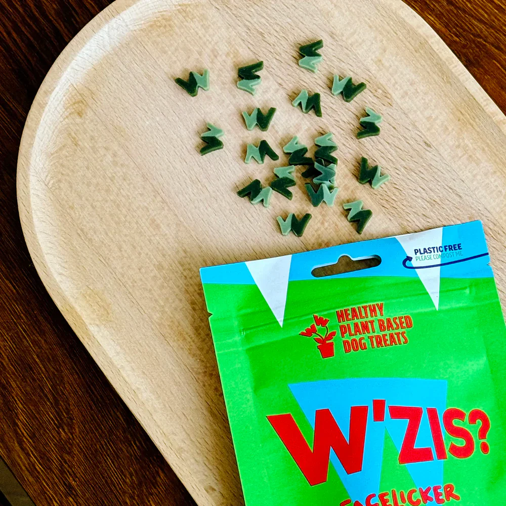 W'Zis Treat Pouches with Veggie Dog Treats - Image 2