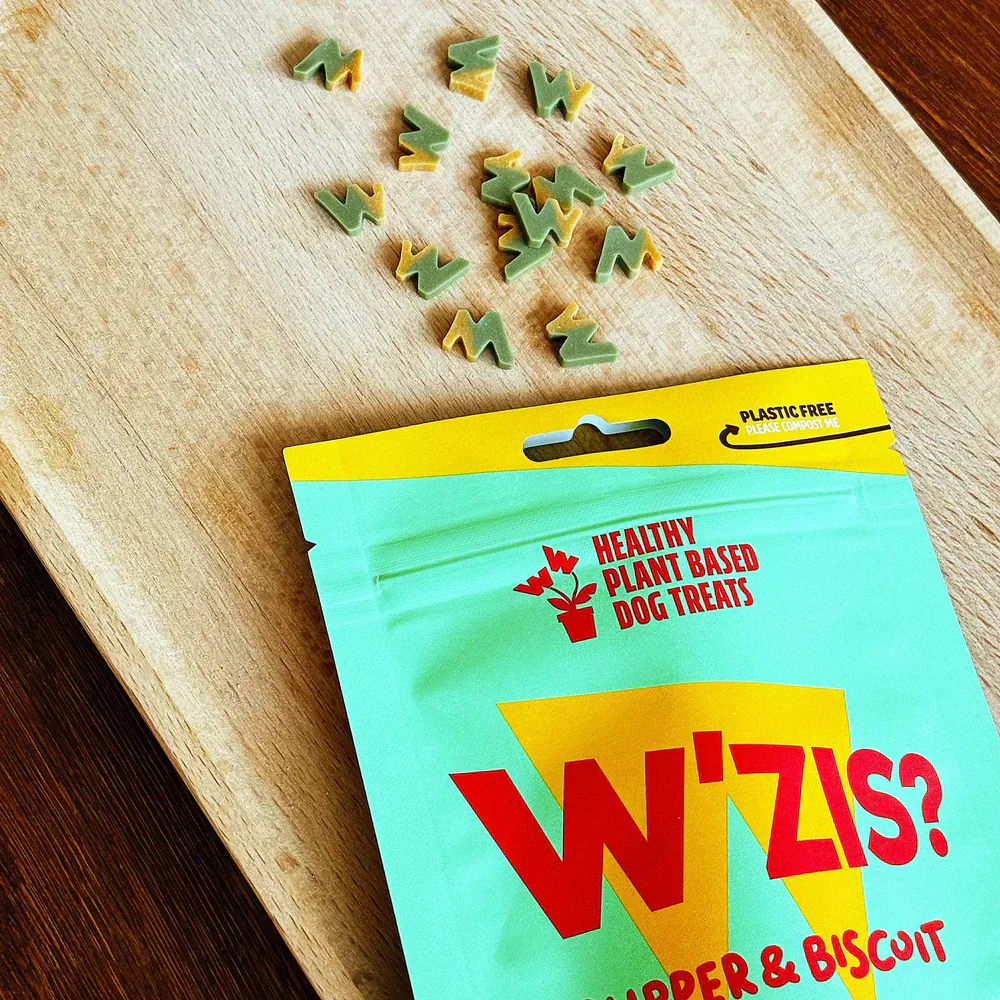 W'Zis Treat Pouches with Veggie Dog Treats - Image 4